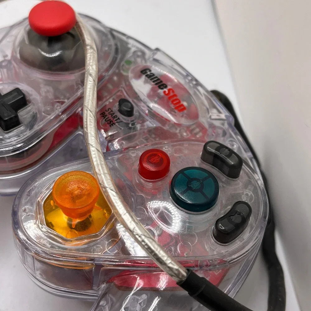 GameStop GameCube Controller Unisex Clear Pre-Owned Wired Clear‎ Shell